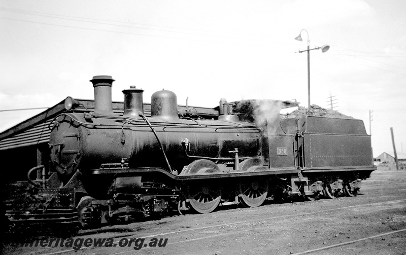 P24029
MRWA B class 6, front and side view from trackside
