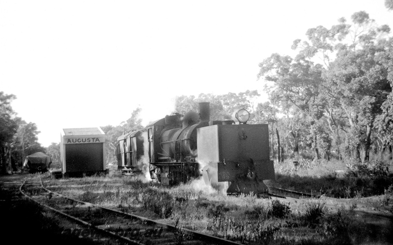 P24062
MSA class 493, on once-a-week, Tuesday morning goods train to Busselton, departing Augusta,  station building, siding, wagon, Flinders Bay, BB line, side and front view
