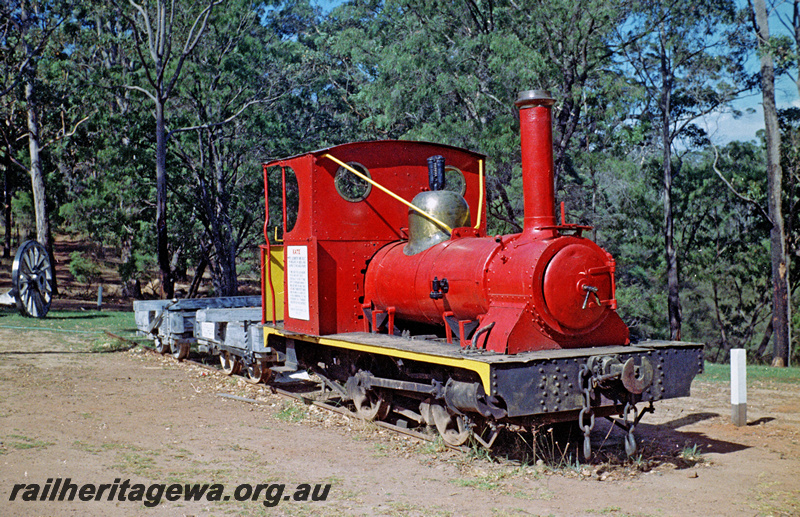 P24183
Steam locomotive 