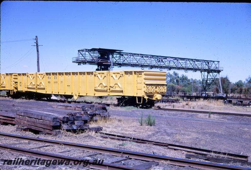 T00771
WGX class 33077 standard gauge gondola, (later reclassified to WOAX class), gantry crane at the Coal Dam, Midland
