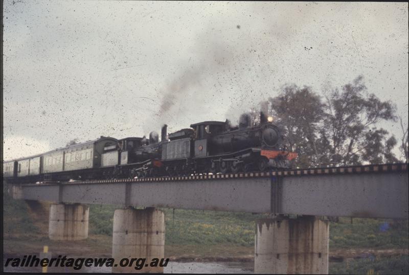 T01611
G class 123 and G class 233, on steel girder bridge, tour train, Collie River Bridge, Roelands, SWR line
