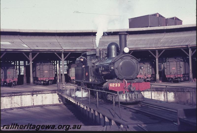 T01761
G class 233, on turntable, roundhouse, Bunbury loco depot

