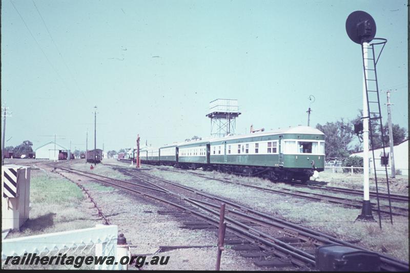 T02395
AN Class 413 vice regal carriage, Queen Mother Royal Tour to Bunbury, Pinjarra, SWR line
