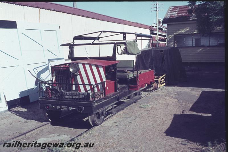 T02458
Track inspection vehicle
