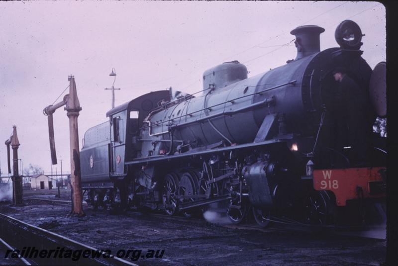 T02514
W class 918, water columns, smoke box being cleaned
