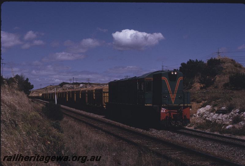 T02652
RA class 1906, bound for Robbs Jetty, fertilizer train
