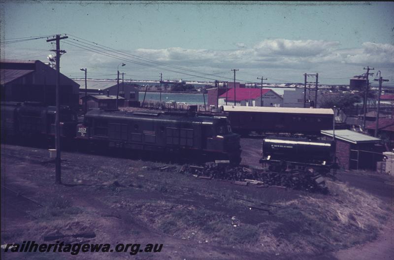 T04028
XB class 1017 