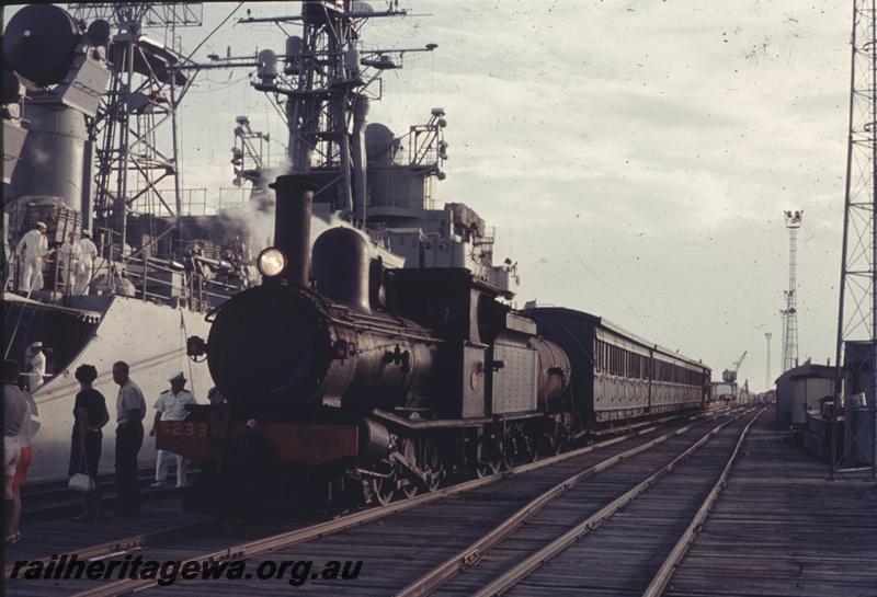 T04323
G class 233 on the 