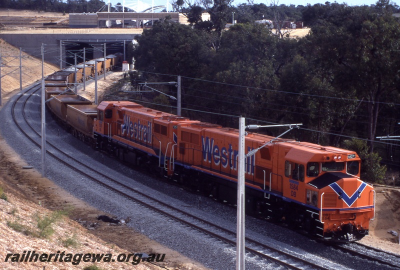 T04334
1 of 4, DB class 1584 