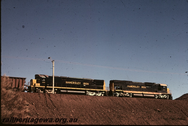 T04800
Hamersley Iron (HI) C636 class 2009 and C628 class 2004 at Tom Price.
