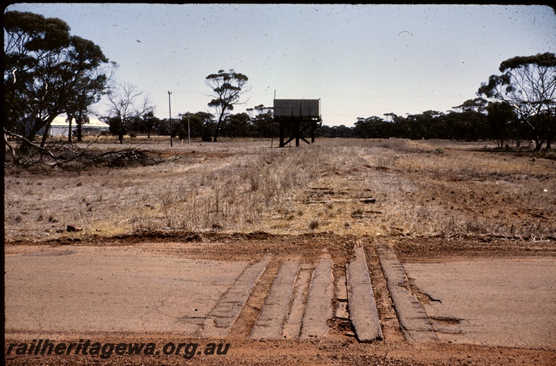 T04857
Water tower, 25,000 gallon cast iron tank, sleepers, road, shed, Bulfinch railway yard, WLB line
