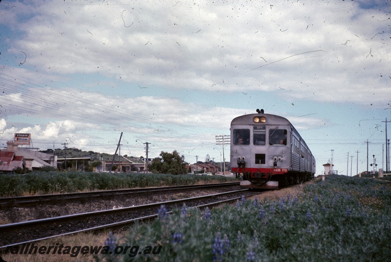 T04901
DMU headed by ADB class 772, F.O.R. special hired train, crossing lights, Victoria Street, ER line
