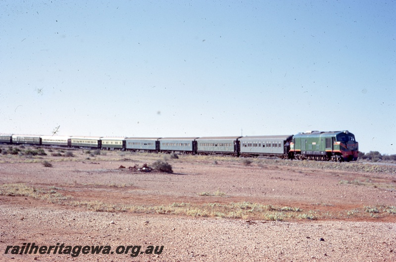 T05487
X class 1023 -green/red livery, ARHS Vic Division tour at Malcolm. KL line.
