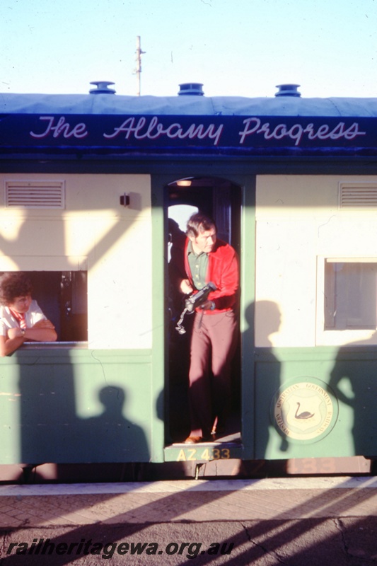T05492
Perth Station - passenger boarding last Albany Progress. ER line.
