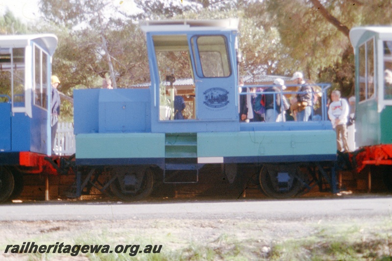 T05535
Shunting tractor ST1, Rottnest Island Tramway , blue livery, side view.
