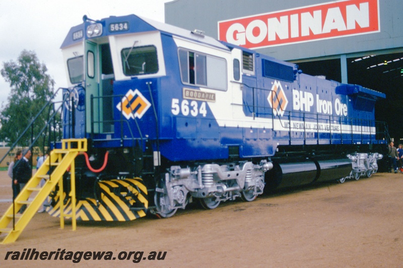 T05537
BHP Iron Ore (BHPIO) loco GE CM40-8M model 5634 