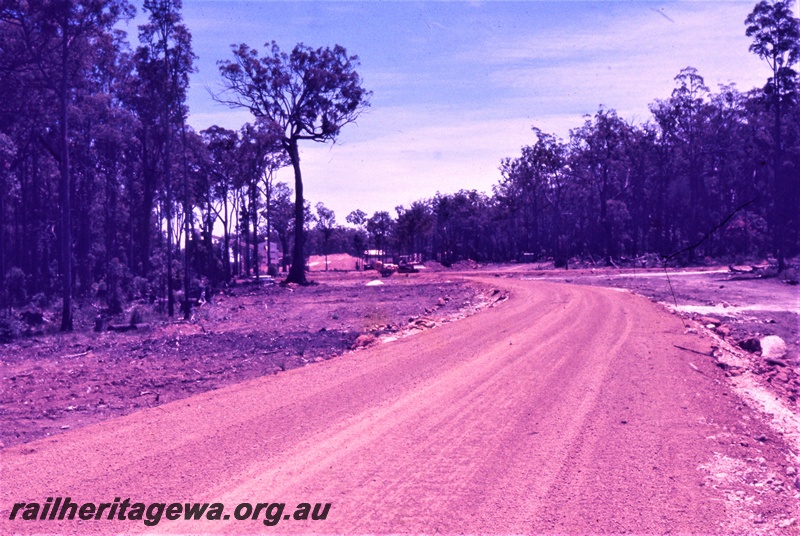 T05592
New track formation for the extension of the Jarrahdale bauxite railway from Jarrahdale No 1 loading to Jarrahdale No 2 loadout. SWR line
