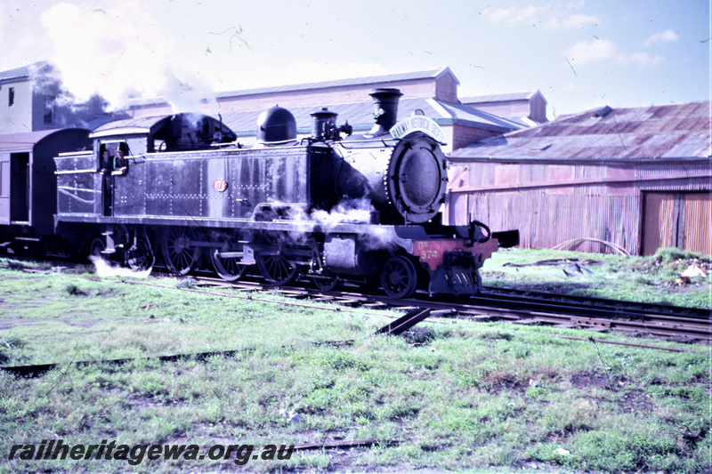 T05615
Ds class 374 hauling ARHS tour to Armadale via Fremantle and Jandakot at Fremantle. ER line.

