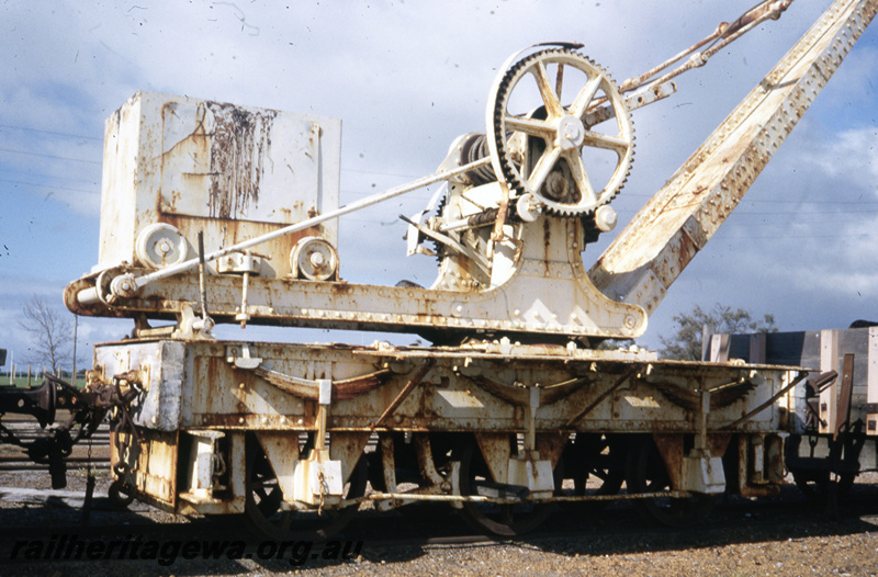 T05668
Cowans Sheldon rail mounted hand crane, Busselton jetty. end and side view,  BB line
