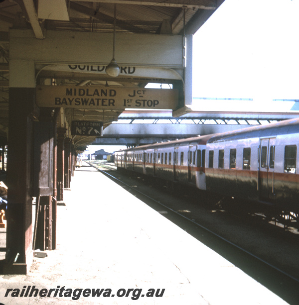 T05684
Perth Station - Midland Junction-  Bayswater 1st stop destination board. ER line. 
