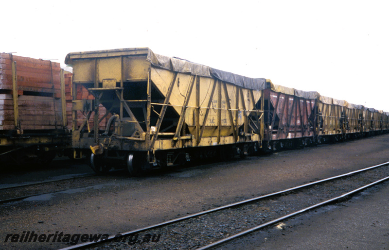 T05714
XAC class 11133  hopper wagon for use between Collie and Capel.
