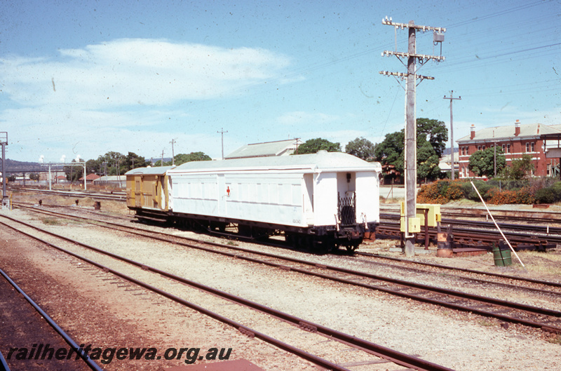 T05774
AQA class 343 hospital carriage, overall whit livery with a red cross on the side, coupled to a Z class brakevan, Midland, ER line, side and end view
