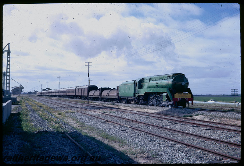 T06261
NSWGR C38 Class 3801, westbound 