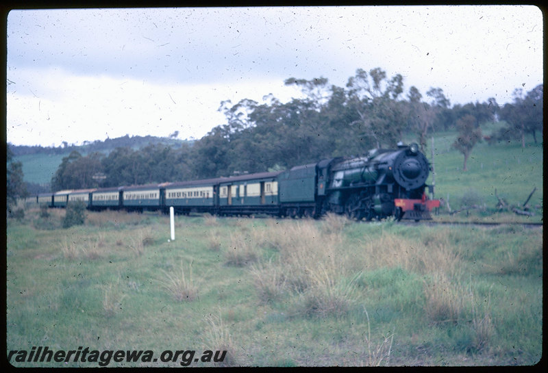 T06330
V class 1204,  NSW Rail Transport Museums Western Endeavour Reso Train  travelling between Collie and Brunswick BN line, between Olive Hill and Brunswick Junction.
