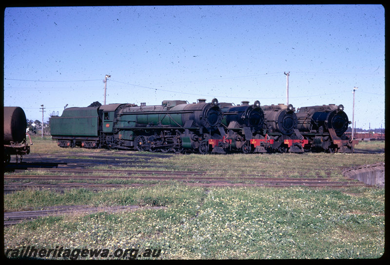 T06390
V Class 1213, V Class 1217, S Class 548 