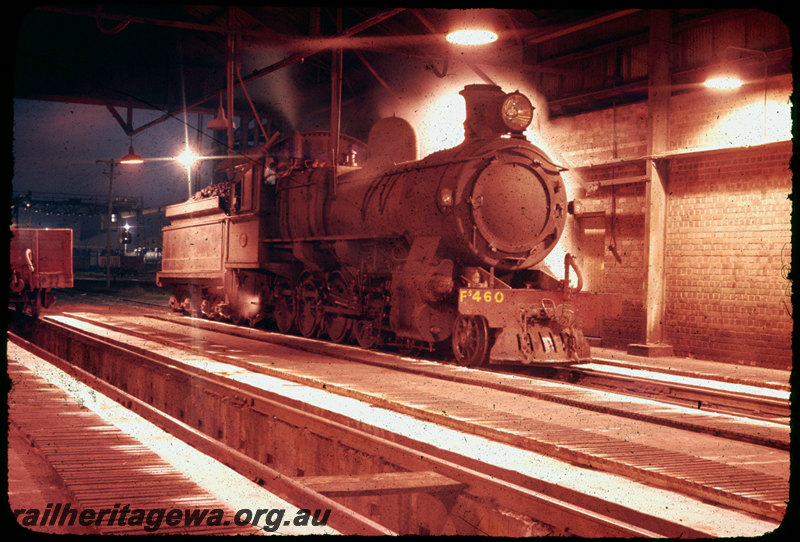 T06489
FS Class 460, Collie loco depot, running shed, inspection pit, night photo
