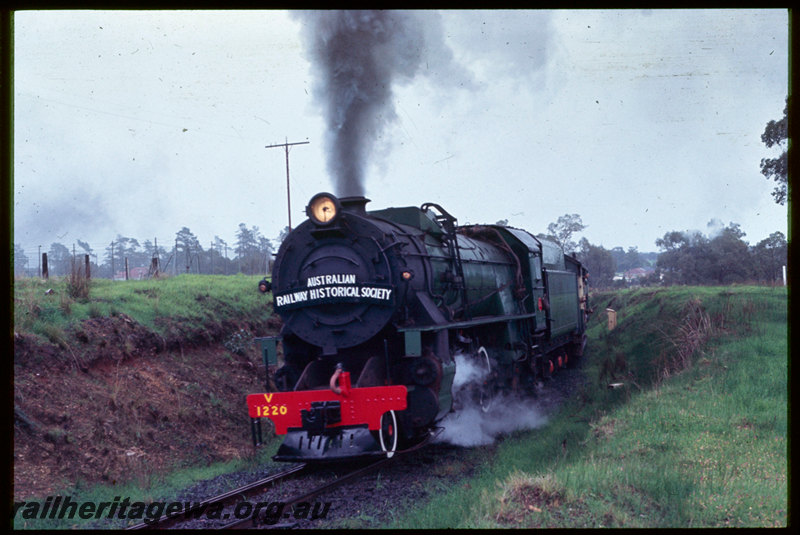T06719
V Class 1220, departing Brunswick Junction, bound for Collie, ARHS 