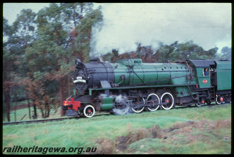 T06733
V Class 1220, ARHS 