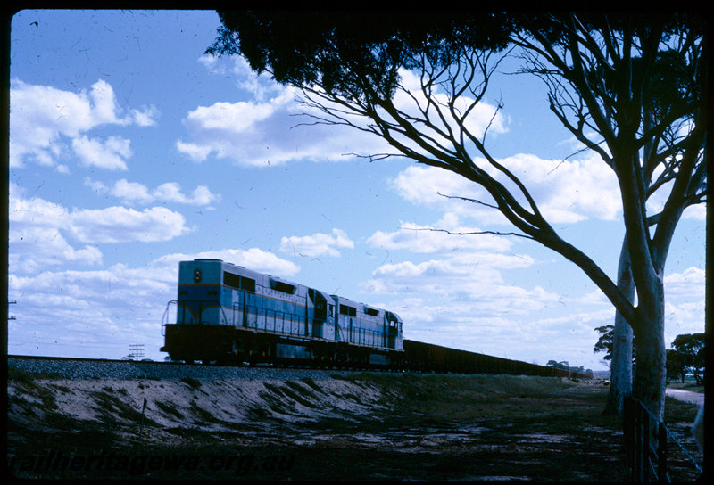 T06755
L Class 255, double heading with an unidentified L Class, Down empty iron ore train, unknown location, EGR line
