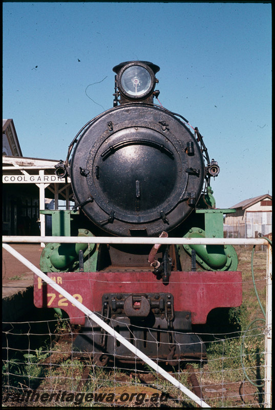 T07335
PMR Class 729, on display at Coolgardie Railway Station Museum, station building, platform, canopy, station nameboard
