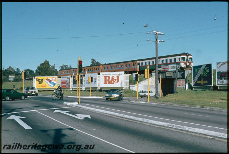 T07409
ADX/AYE/ADX/ADA Class railcar set, Up suburban passenger service, between Daglish and Shenton Park, Nash Street Subway, ER line
