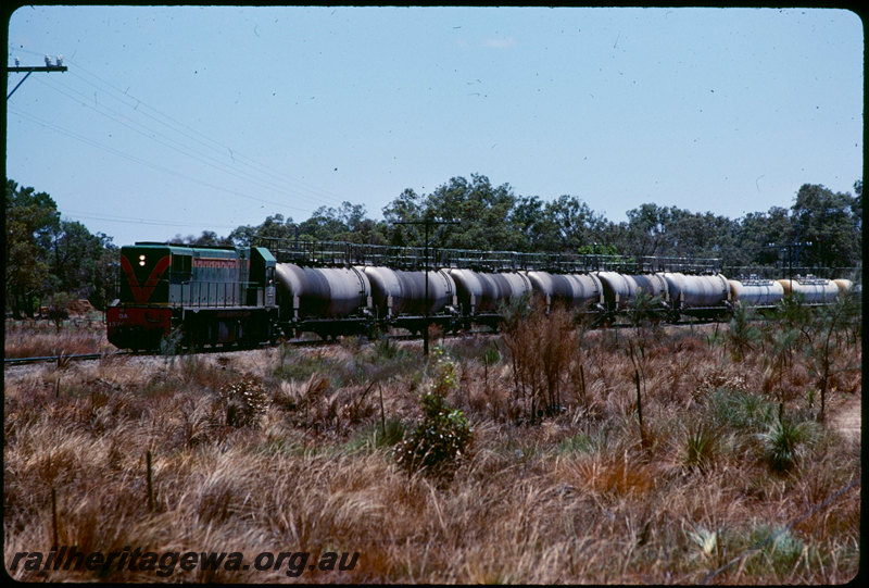 T07479
DA Class 1576, Up goods train, JPB Class furnace oil tankers, JK Class caustic soda tankers, near Mundijong
