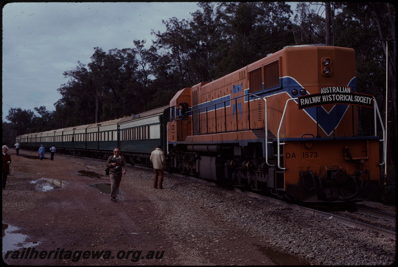 T07624
DA Class 1573, ARHS special, Australind consist, headboard, old Jarrahdale No. 1 loadout site
