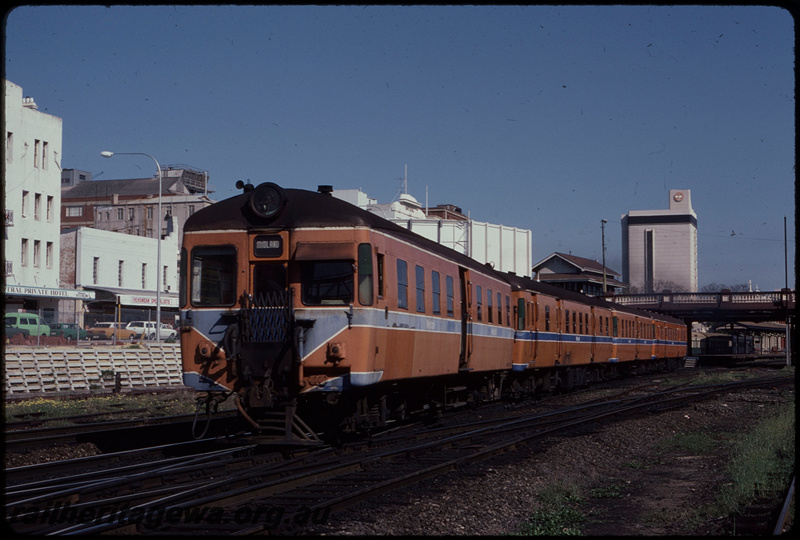T07651
ADA/ADG/ADA/ADG Class railcar set, Down suburban passenger service, departing City Station, Perth, Box C signal cabin, Barrack Street Bridge, ER line
