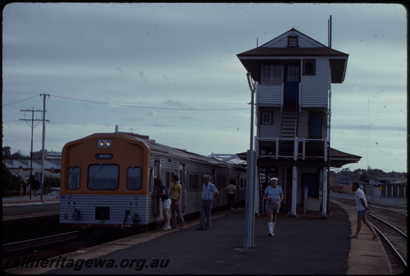 T07707
ADC Class 851, ADL Class 801, ADC Class 855, ADL Class 805, ARHS hired passenger special returning from Mundijong, Subiaco, platform, station buildings, signal cabin, ER line
