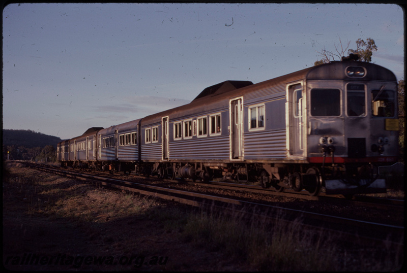 T07717
ADK/ADB/ADK/ADB Class railcar set, Up suburban passenger service, approaching Maddington, searchlight signal, SWR line
