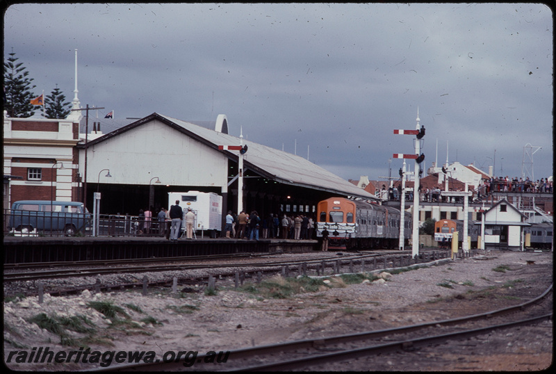 T07752
ADC Class 851 with ADL/ADC/ADL Class railcar set, 