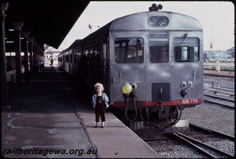 T07758
ADB Class 778 with ADK/ADB/ADK Class railcar set, Up suburban passenger service, day of the reopening of the Fremantle Line, Fremantle, ER line
