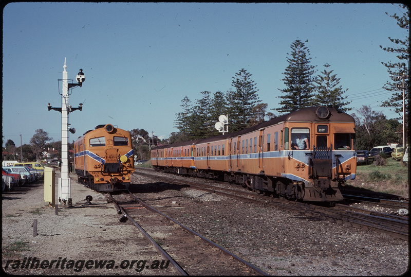 T07805
ADH/ADA/ADG/ADA Class railcar set, Up Show Special, arriving at Claremont, XA Class 1401 