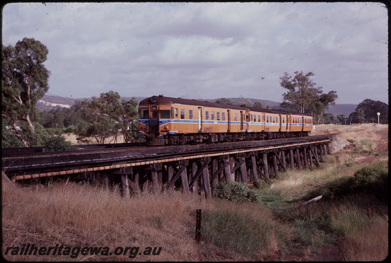 T07843
ADG/ADH/ADA Class railcar set, Up suburban passenger service, Canning River bridge, timber trestle, between Gosnells and Stokley, SWR line
