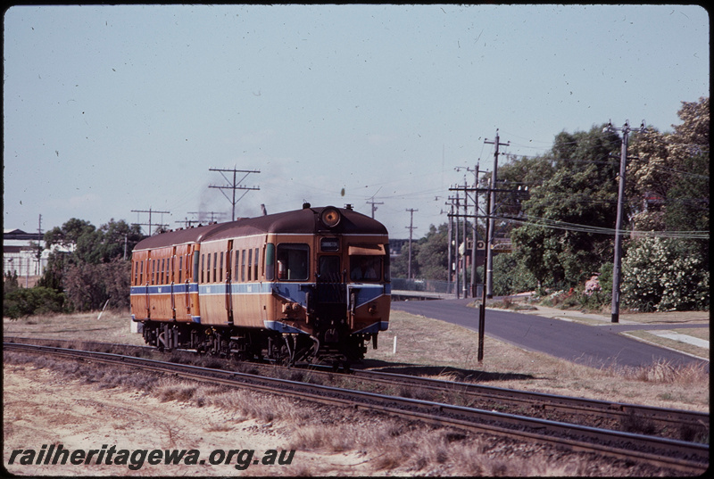 T07859
ADA/ADG Class railcar set, Down suburban passenger service to Cannington, between Rivervale and Victoria Park, SWR line
