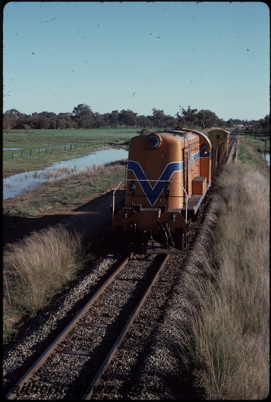 T07944
F Class 43, Down goods train, between Pinjarra and Alumina Junction, PN line
