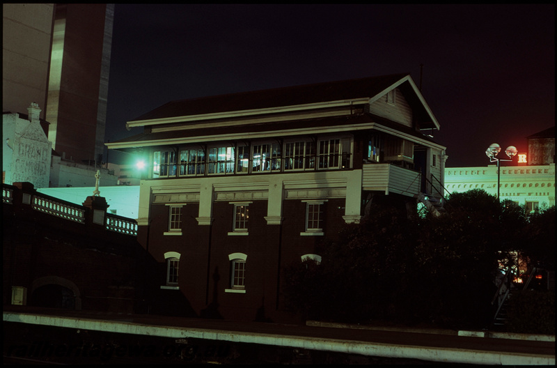 T07949
Perth Box C signal cabin, City Station, ER line, night photo
