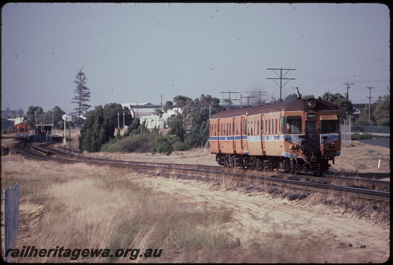 T08012
ADA/ADG Class railcar set, Down suburban passenger service to Cannington, between Rivervale and Victoria Park, SWR line
