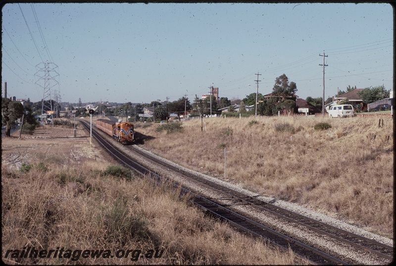 T08020
Unidentified C Class, Down suburban passenger service, between Rivervale and Victoria Park, SWR line
