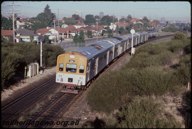 T08053
ADC/ADL/ADC/ADL Class railcar set, Down suburban passenger service, ADK/ADB Class railcar set, Up suburban passenger service, searchlight signals, ER line

